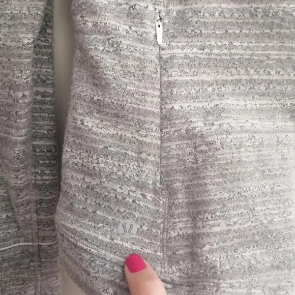 Lululemon Close to Crossing Long Sleeve *Rulu White Gray Stripe Jacquard 4 - Picture 12 of 16